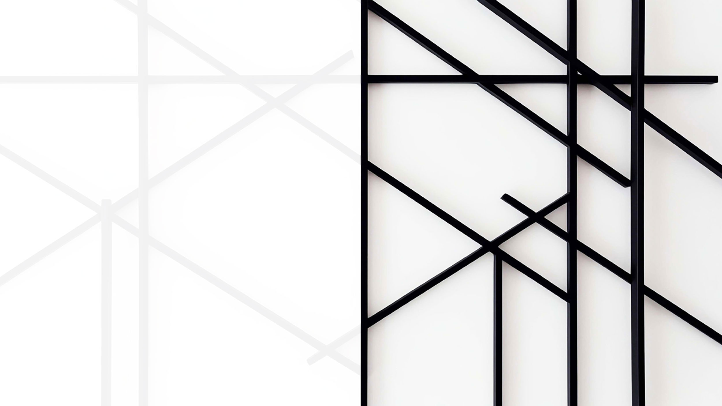 Schwarze Stäbchen auf weißem Hintergrund